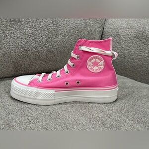 Chuck Taylor All Star Lift Platform Retro Varsity